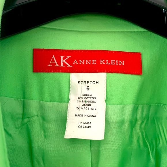Anne Klein stretch blazer in mint green, size 6. - Picture 3 of 4